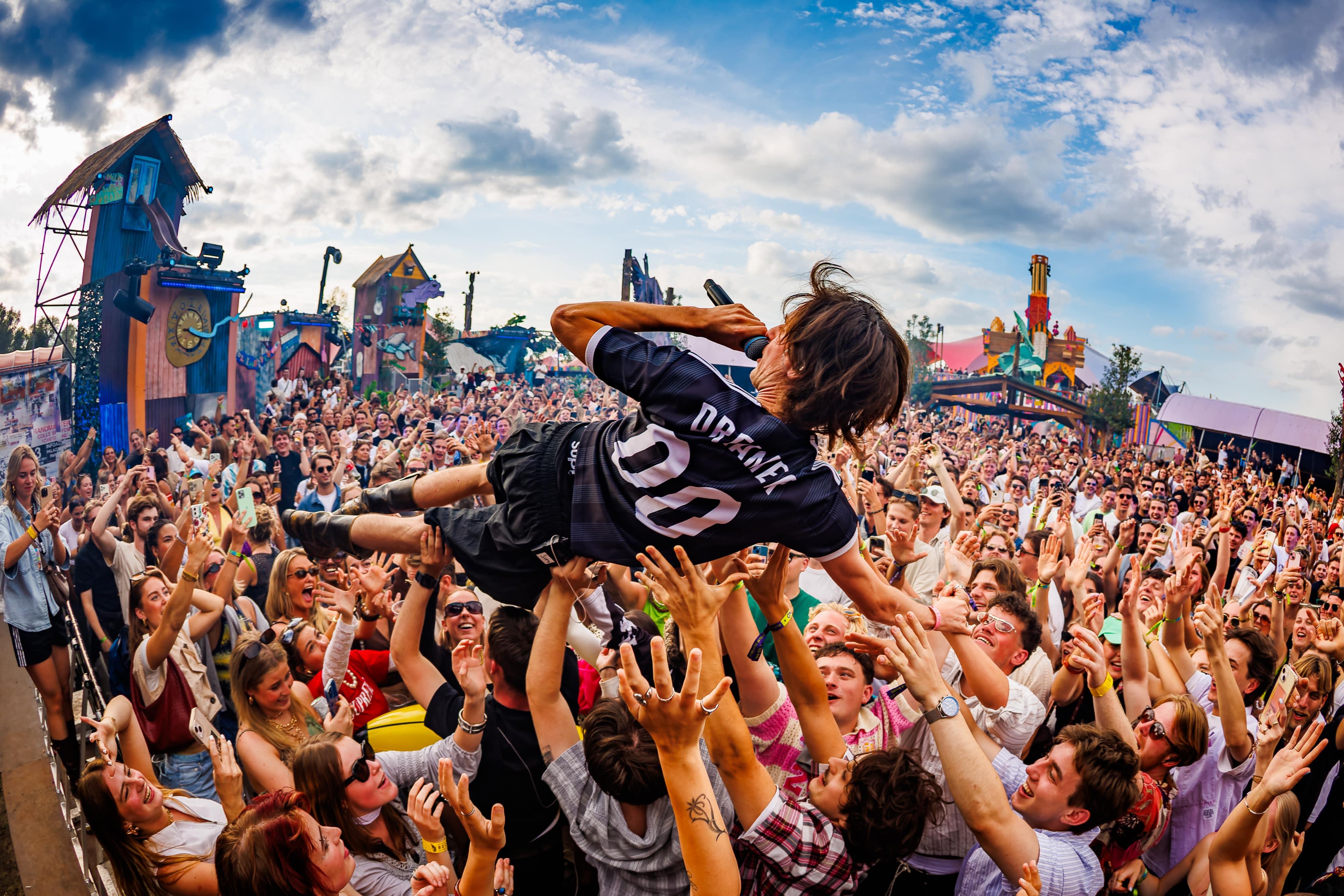 20250803 1844 Solar Festival by Martin Hols MH 38327 CR3 min